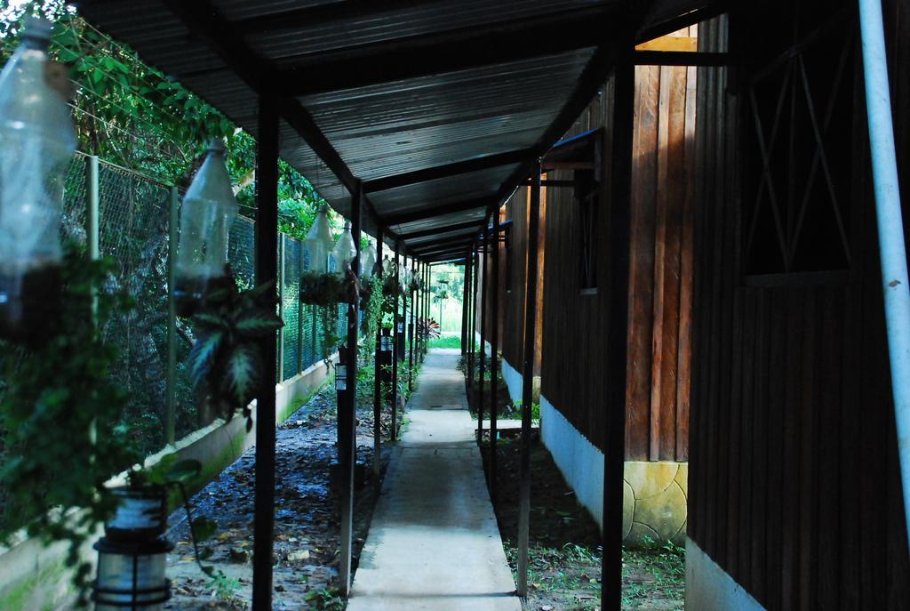 Hotel Utueane Leticia Exterior photo