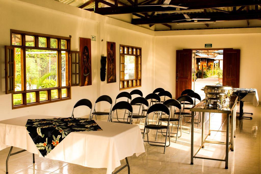 Hotel Utueane Leticia Exterior photo