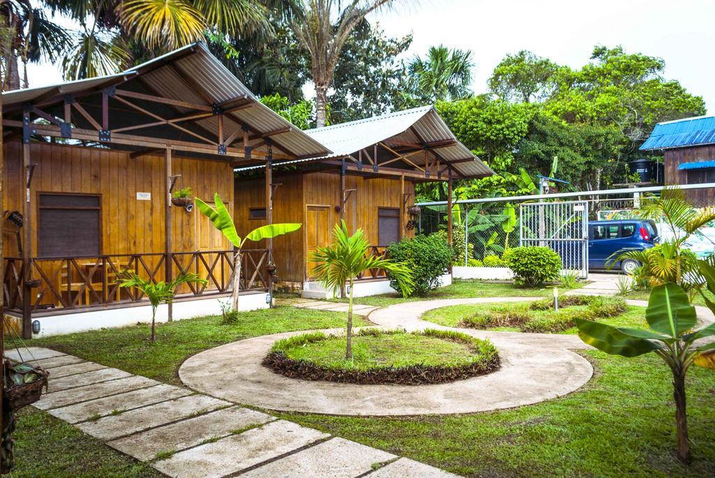 Hotel Utueane Leticia Exterior photo